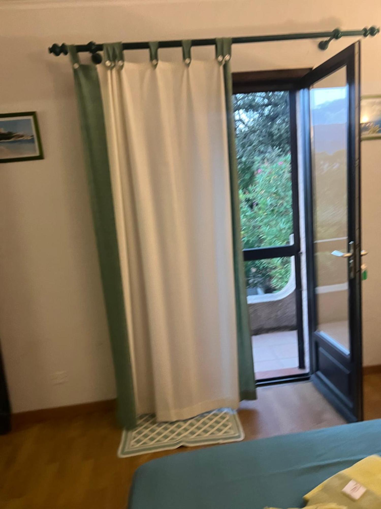 Chambres Et Tables D'Hotes Zelia & Jacques Berquez เปียนอตอลี-กัลดาเรโล ภายนอก รูปภาพ